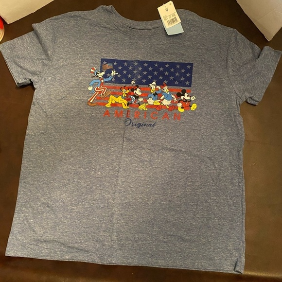 Disney Tops - Disney America tee